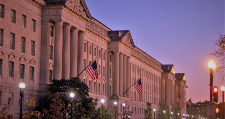 The VanCougar takes D.C.