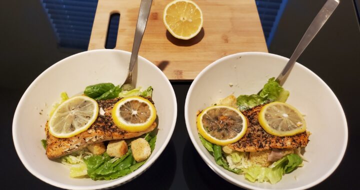 Cougar Bites: Simple and delicious foil baked salmon