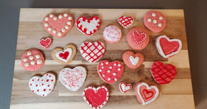 Cougar Bites presents: Sweetheart cookies