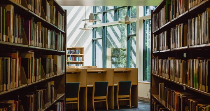 Professors bounce back to the traditional classroom