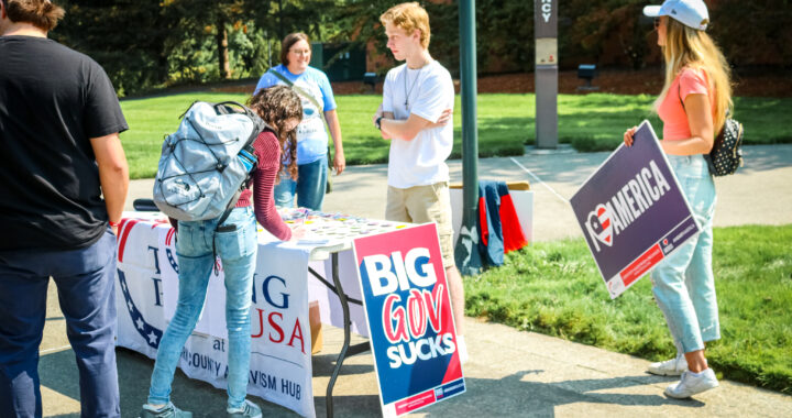 ‘Pro-America’ group visits WSU Vancouver’s quad