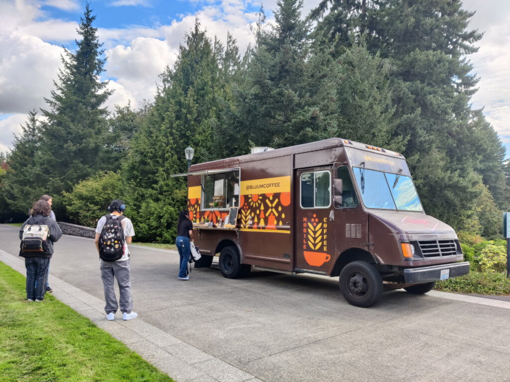 Coffee truck Bluum Coffee sells beverages to students near the Firstenburg Student Commons. (Midori Davis/The VanCougar)