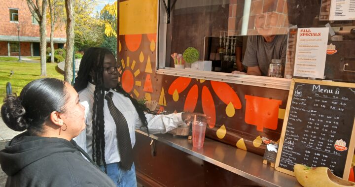 WSUV Students on Bluum Coffee