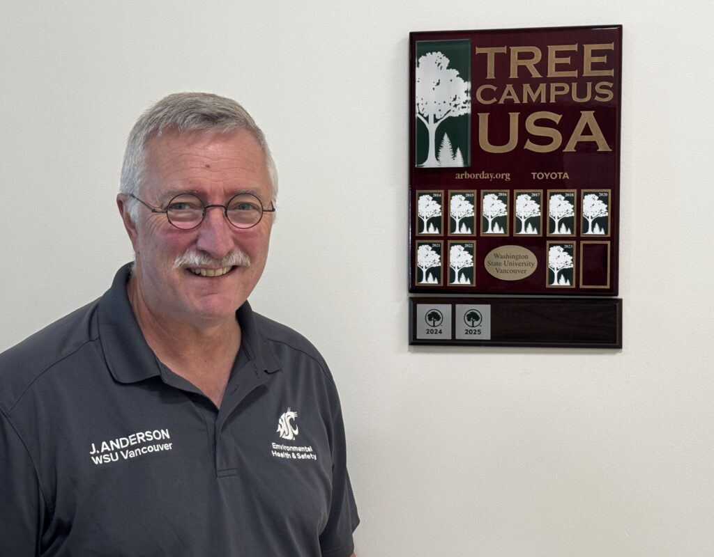 Photo of Jon Anderson with Plaque (D Turk/VanCougar)