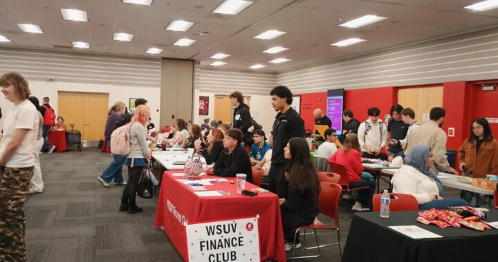 Student Clubs Share Their Future Events and More at Student Involvement Fair